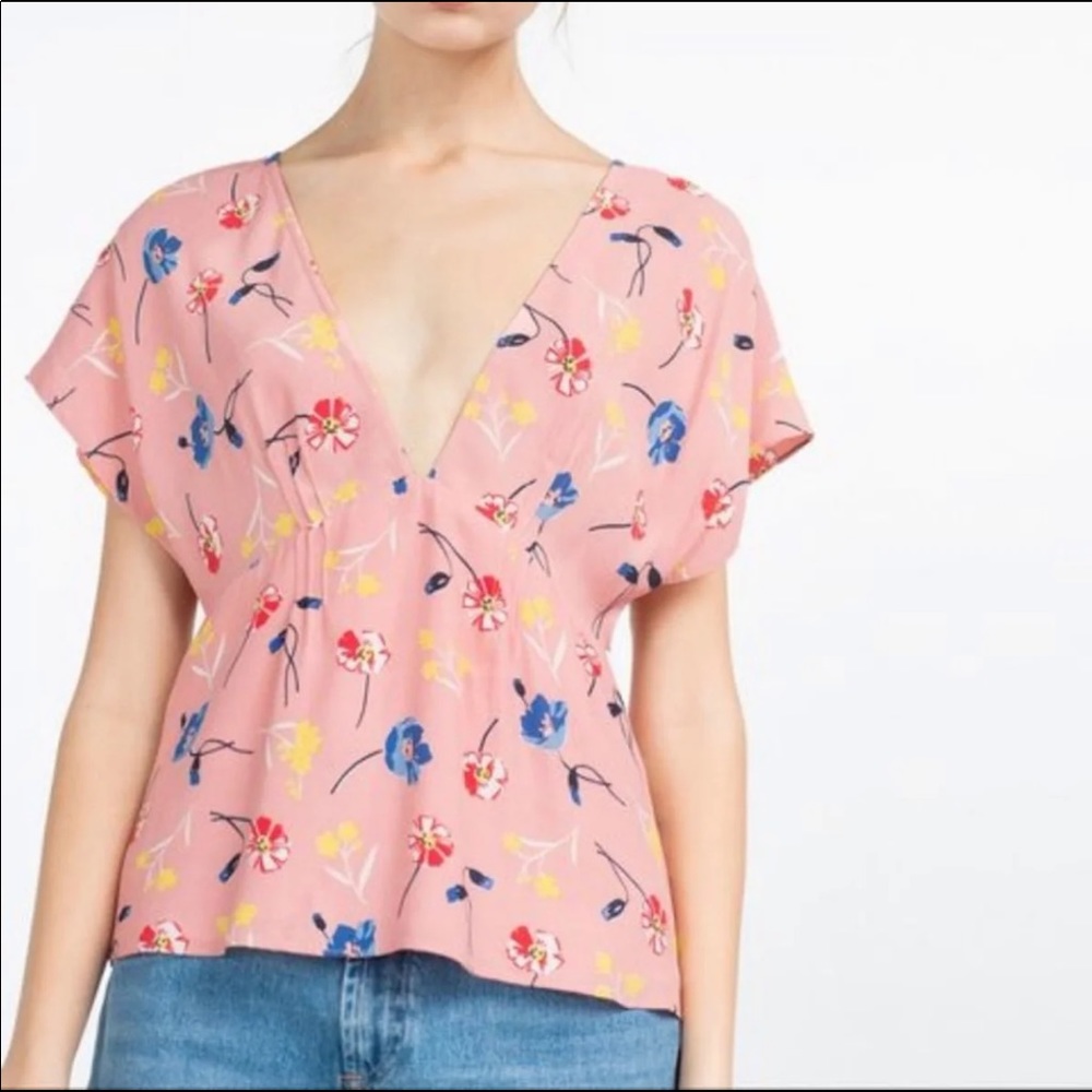 Zara deep V floral blouse 🌸